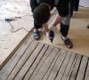 Укладка ламината на деревянный пол – старое основание засияет новыми красками